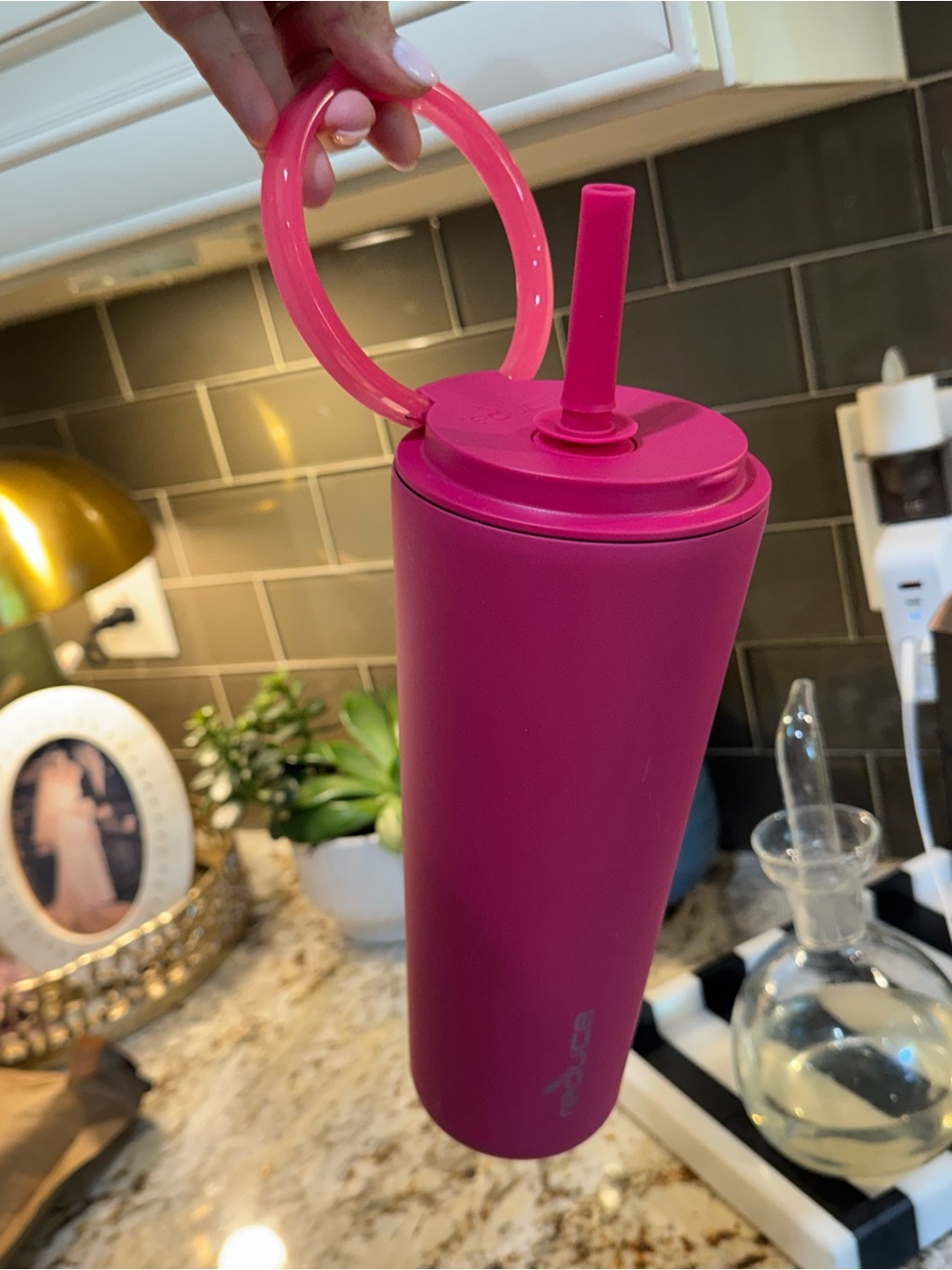 NEW REDUCE HALO 32oz tumbler with handle, stainless steel hot pink vacuum sealed